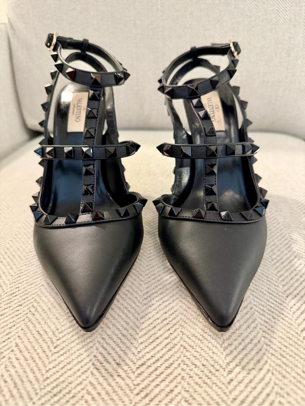 Valentino Black Nero Rockstud Cage T-Strap Pointed Pumps 39 - Picture 5 of 13